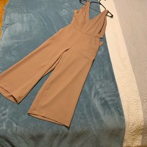 Aritzia Wilfred Écoulement V Jumpsuit size 6